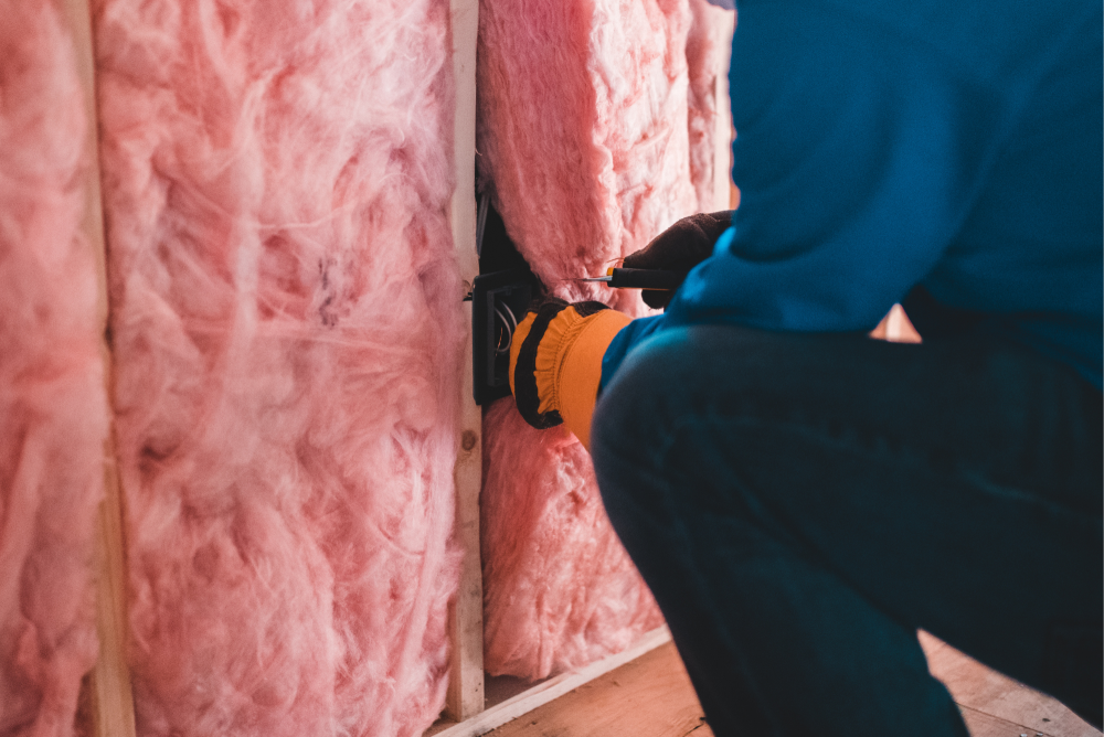 Izolacja ścian w domu z drewna